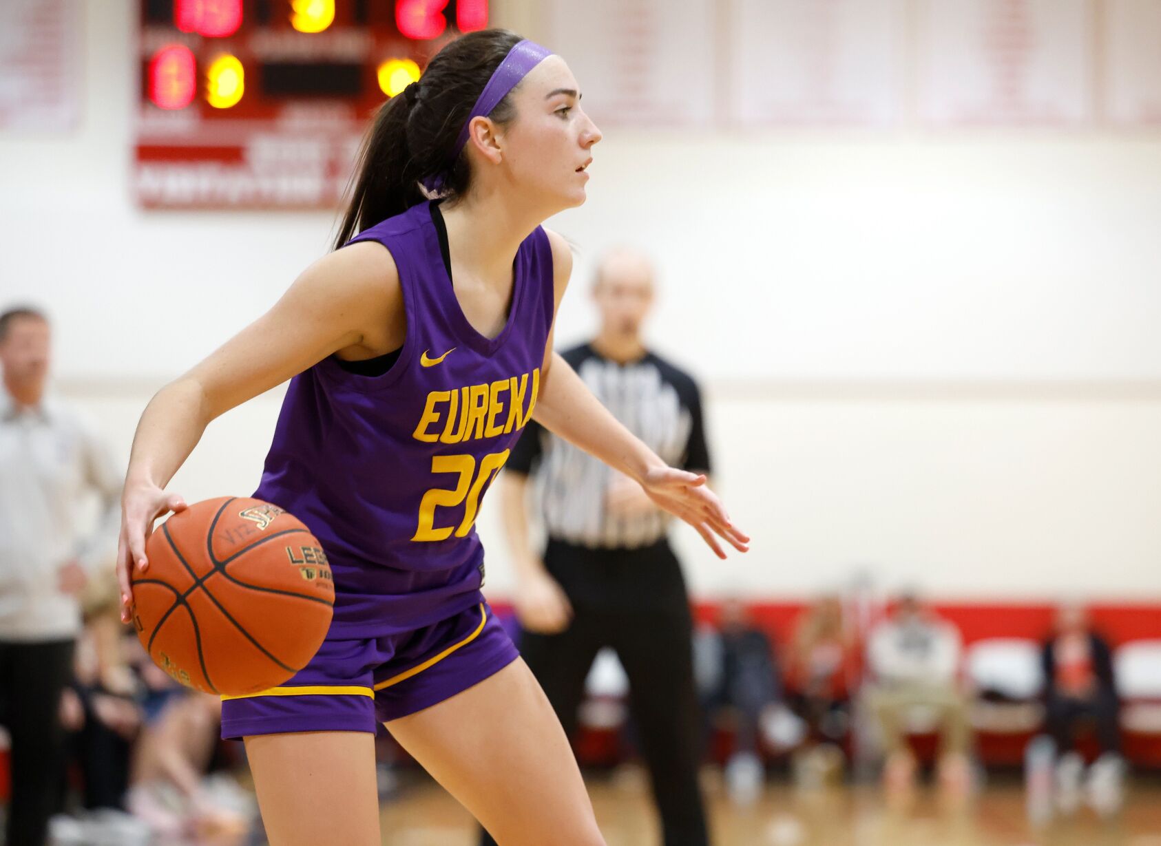 Visitation Christmas Tournament, first round: Ursuline v. Eureka